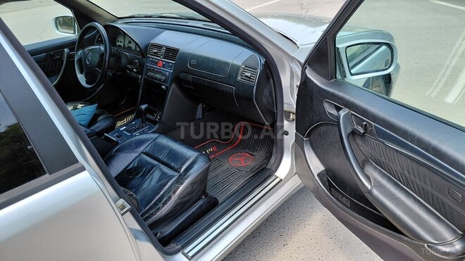 Mercedes C 280 1998, 280,000 km - 2.8 l - Sumqayıt