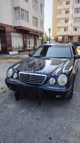 Mercedes E 220 d 1999, 391,000 km - 2.2 l - Qəbələ