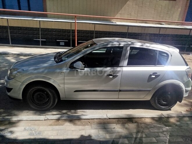 Opel Astra 2009, 399,000 km - 1.4 l - Bakı