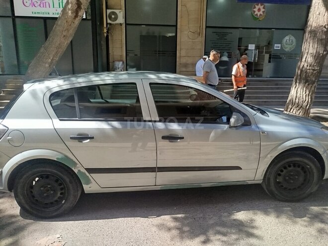 Opel Astra 2009, 399,000 km - 1.4 l - Bakı