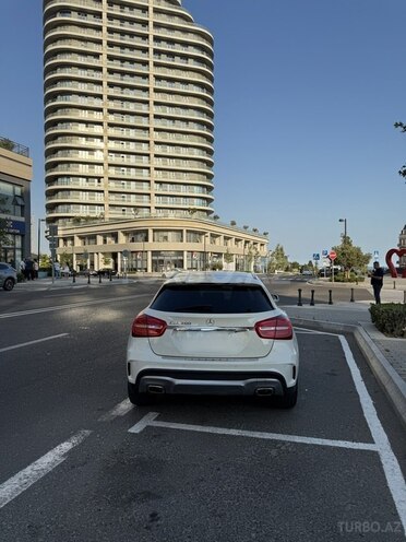 Mercedes GLA 200 2015, 158,000 km - 1.6 l - Bakı