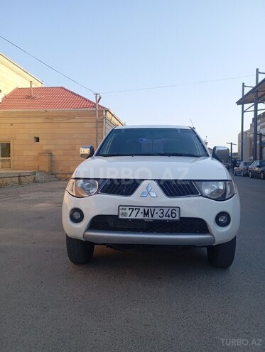 Mitsubishi L200 2007, 331,500 km - 2.5 l - Bakı