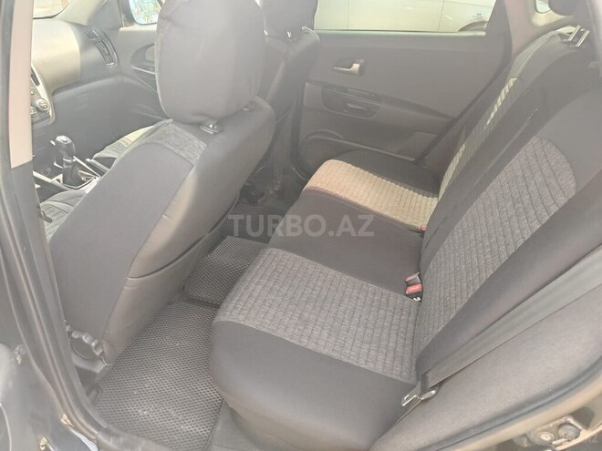 Kia  2011, 293,438 km - 1.6 l - Bakı