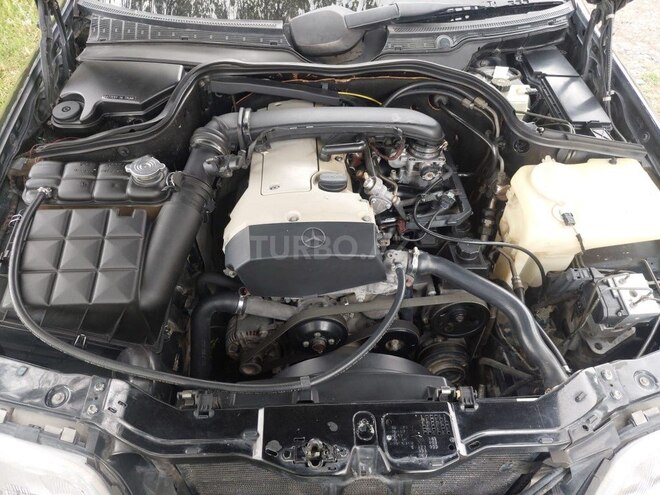 Mercedes C 230 1997, 320,000 km - 2.3 l - Beyləqan