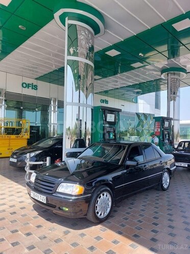 Mercedes C 230 1997, 320,000 km - 2.3 l - Beyləqan