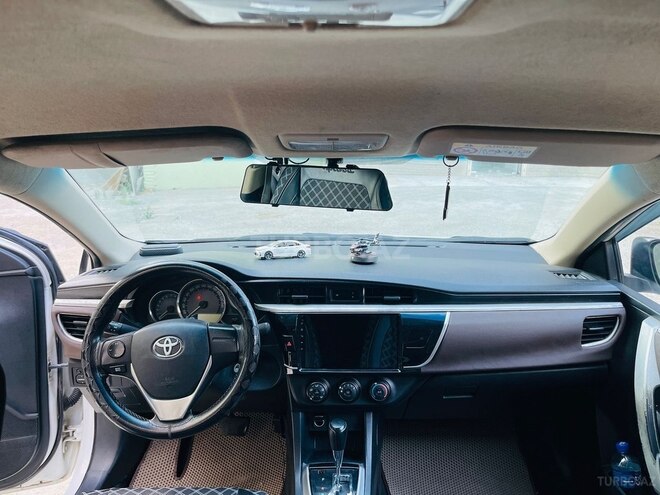 Toyota Corolla 2015, 196,000 km - 1.6 l - Bakı