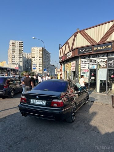 BMW 540 2000, 300,000 km - 4.4 l - Bakı