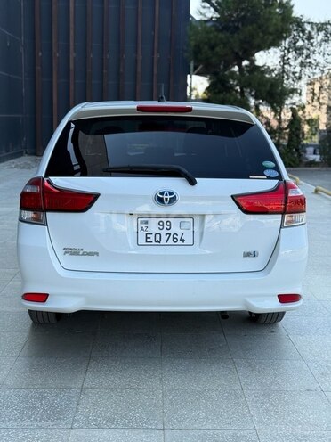 Toyota Corolla Fielder 2019, 128,000 km - 1.5 л - Bakı