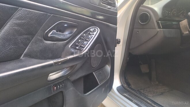 BMW 528 1999, 364,000 km - 2.8 l - Bakı