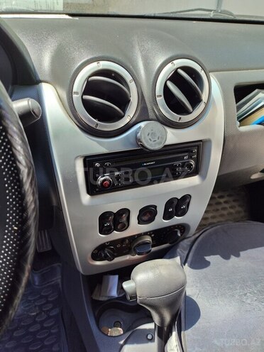 Renault Logan 2011, 320,000 km - 1.6 l - Bakı