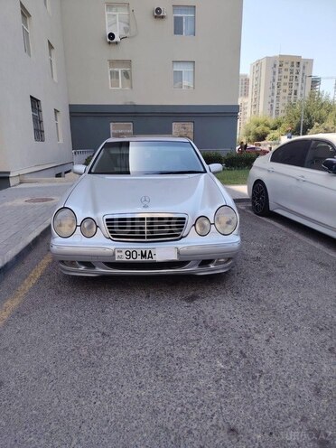 Mercedes E 220 d 1999, 333,000 km - 2.2 л - Bakı