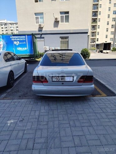 Mercedes E 220 d 1999, 333,000 km - 2.2 л - Bakı