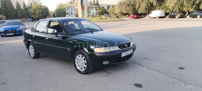 Opel Vectra 1997, 347,000 km - 1.6 l - Sumqayıt