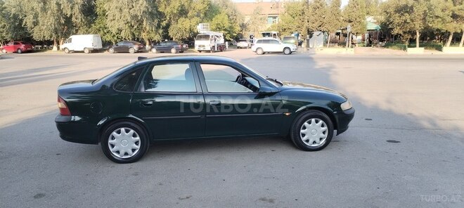 Opel Vectra 1997, 347,000 km - 1.6 l - Sumqayıt