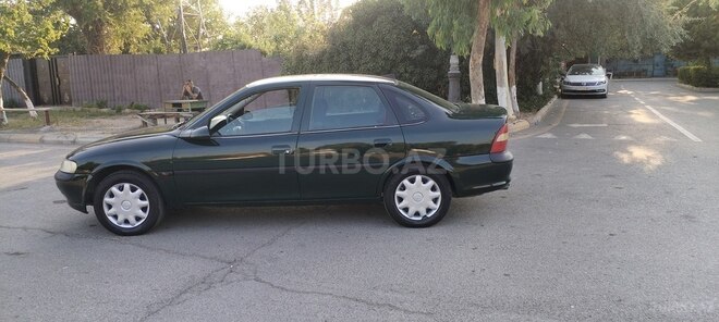 Opel Vectra 1997, 347,000 km - 1.6 l - Sumqayıt