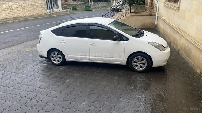 Toyota Prius 2008, 300,000 km - 1.5 l - Bakı