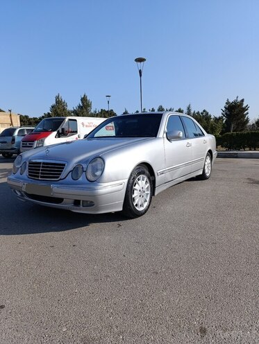 Mercedes E 220 d 2000, 392,400 km - 2.2 l - Bakı