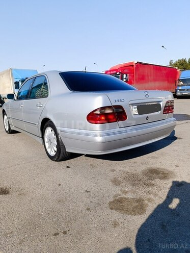 Mercedes E 220 d 2000, 392,400 km - 2.2 l - Bakı