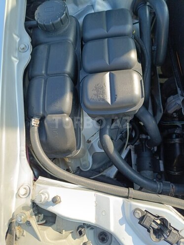 Mercedes E 220 d 2000, 392,400 km - 2.2 l - Bakı