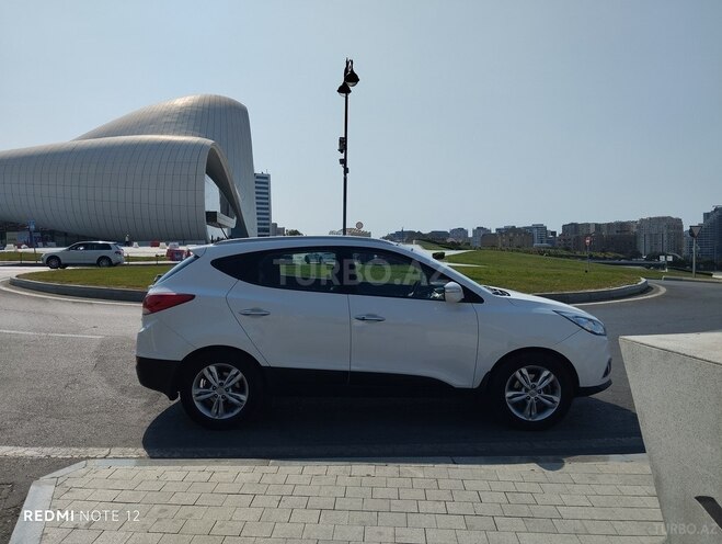 Hyundai ix35 2013, 240,000 km - 2.0 л - Bakı