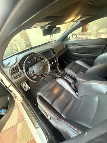 Hyundai Elantra 2018, 193,000 km - 1.6 l - Tovuz