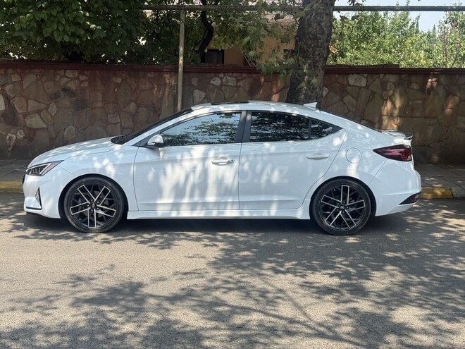 Hyundai Elantra 2018, 193,000 km - 1.6 l - Tovuz