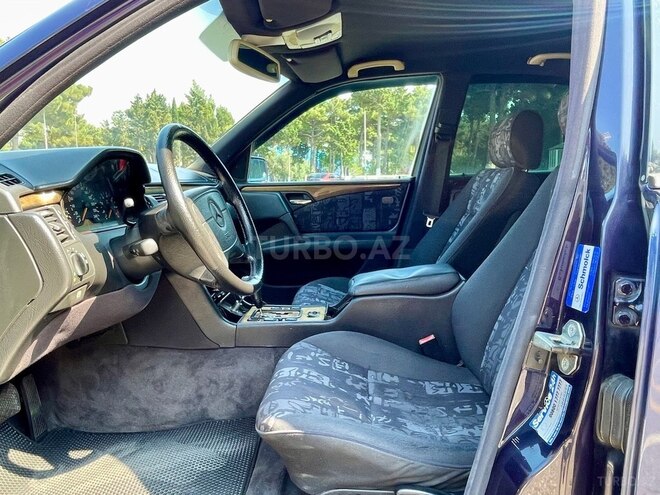 Mercedes E 240 1998, 321,100 km - 2.4 l - Sumqayıt