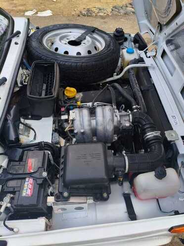 LADA (VAZ) Niva 2019, 8,400 km - 1.7 l - Yardımlı