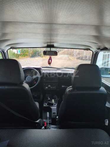 LADA (VAZ) Niva 2019, 8,400 km - 1.7 l - Yardımlı