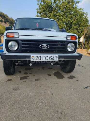 LADA (VAZ) Niva 2019, 8,400 km - 1.7 l - Yardımlı