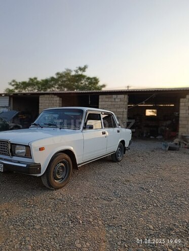 LADA (VAZ) 2107 2003, 170,000 km - 1.6 л - Saatlı