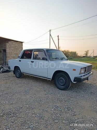 LADA (VAZ) 2107 2003, 170,000 km - 1.6 л - Saatlı