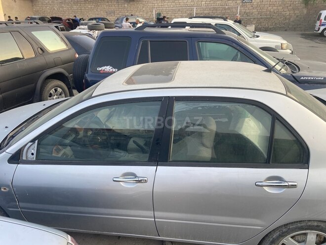 Mitsubishi Lancer 2006, 270,000 km - 1.6 l - Bakı