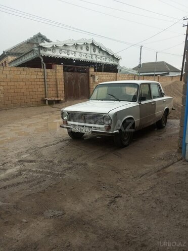 LADA (VAZ) 21011 1984, 230,000 km - 1.3 л - Salyan