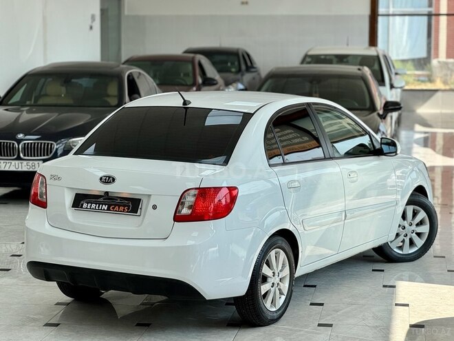 Kia Rio 2011, 214,000 km - 1.4 л - Bakı