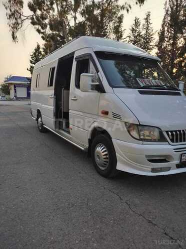 Mercedes Sprinter 313 2003, 280,500 km - 2.9 l - Yevlax