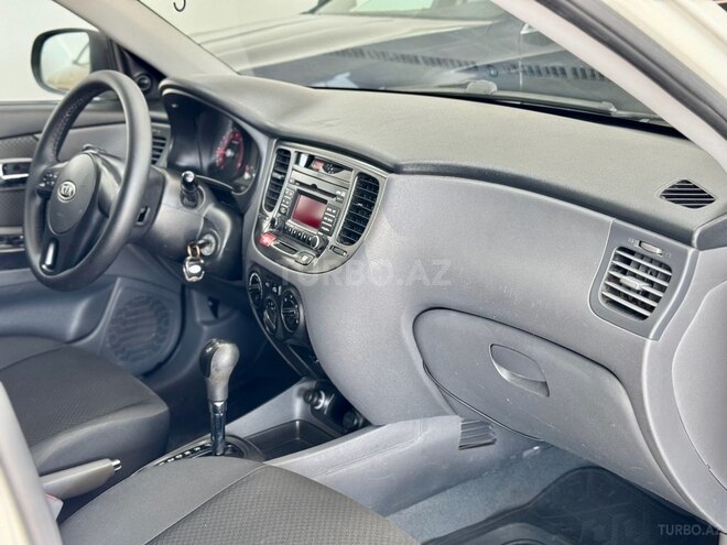 Kia Rio 2011, 214,000 km - 1.4 л - Bakı