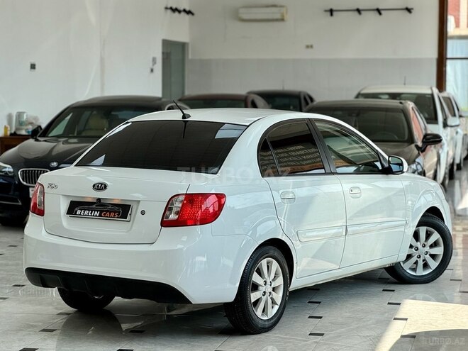 Kia Rio 2011, 214,000 km - 1.4 л - Bakı