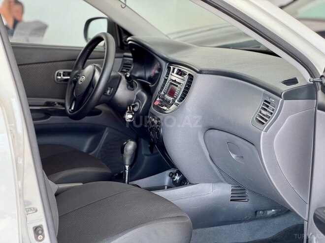 Kia Rio 2011, 214,000 km - 1.4 л - Bakı