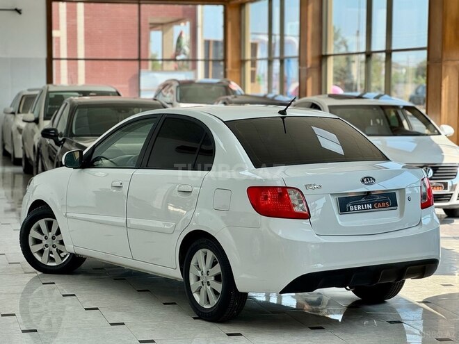 Kia Rio 2011, 214,000 km - 1.4 л - Bakı