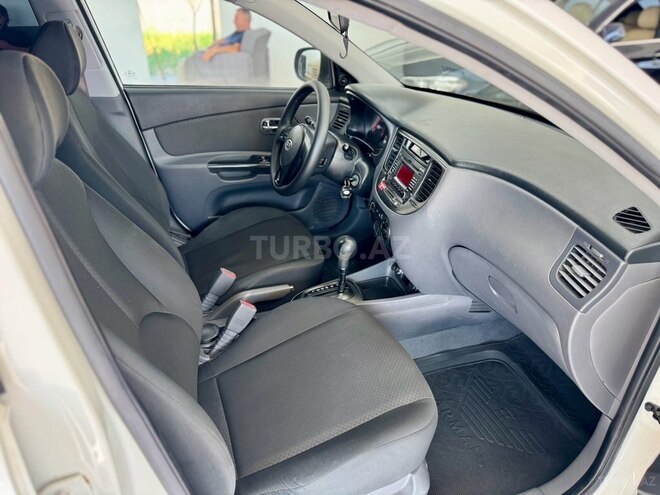 Kia Rio 2011, 214,000 km - 1.4 л - Bakı