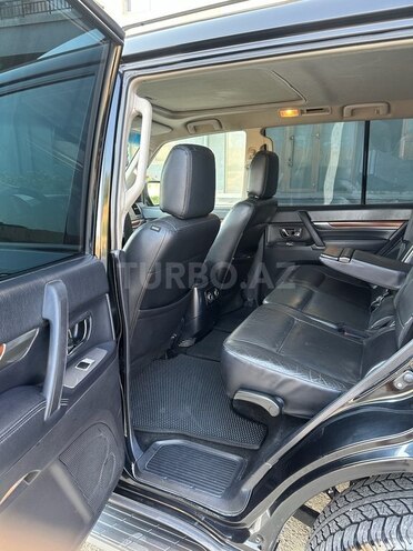 Mitsubishi Pajero 2008, 221,000 km - 3.0 l - Bakı