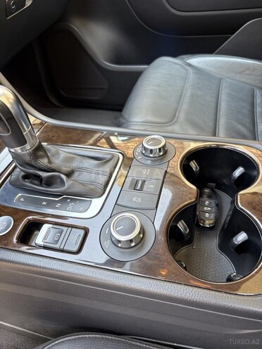 Volkswagen Touareg 2013, 133,000 km - 3.6 l - Bakı
