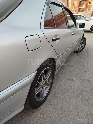 Mercedes C 200 1995, 425,852 km - 2.0 л - Bakı
