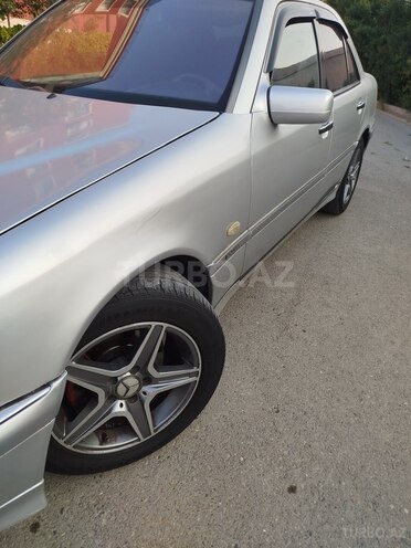 Mercedes C 200 1995, 425,852 km - 2.0 л - Bakı