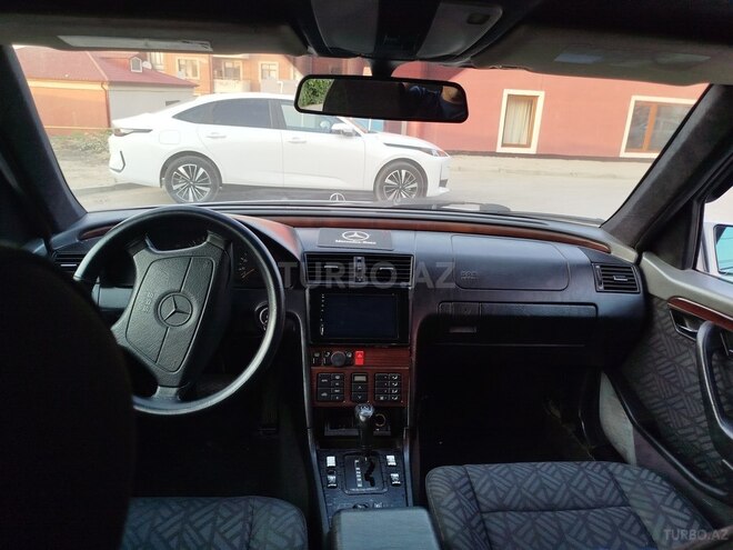Mercedes C 200 1995, 425,852 km - 2.0 л - Bakı