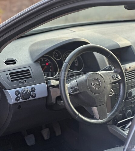 Opel Astra 2006, 355,000 km - 1.4 l - Gəncə