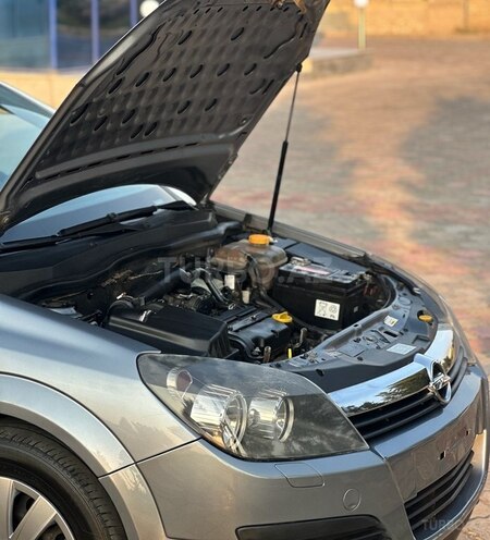 Opel Astra 2006, 355,000 km - 1.4 l - Gəncə
