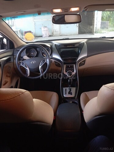 Hyundai Elantra 2011, 180,000 km - 1.8 л - Şirvan