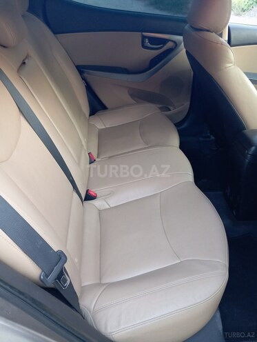 Hyundai Elantra 2011, 180,000 km - 1.8 л - Şirvan